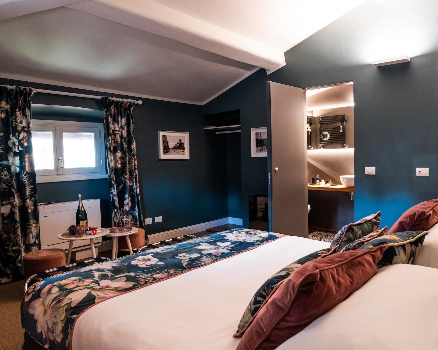 L'Americano Luxury Rooms Киавари Екстериор снимка